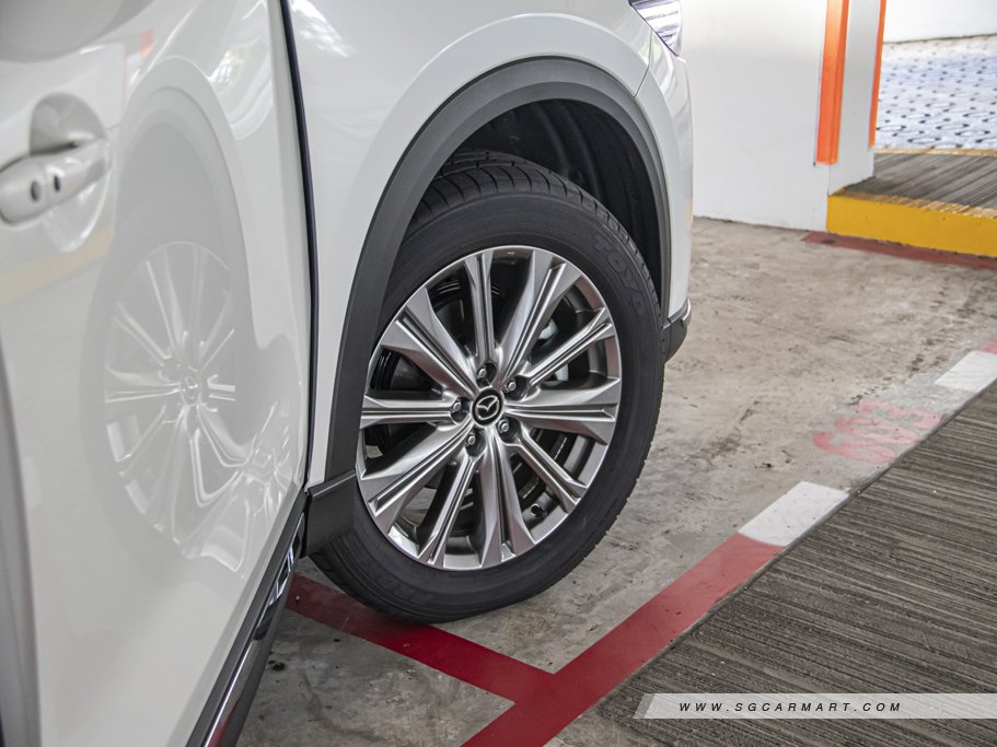 https://i.i-sgcm.com/new_cars/cars/12653/12653_g73