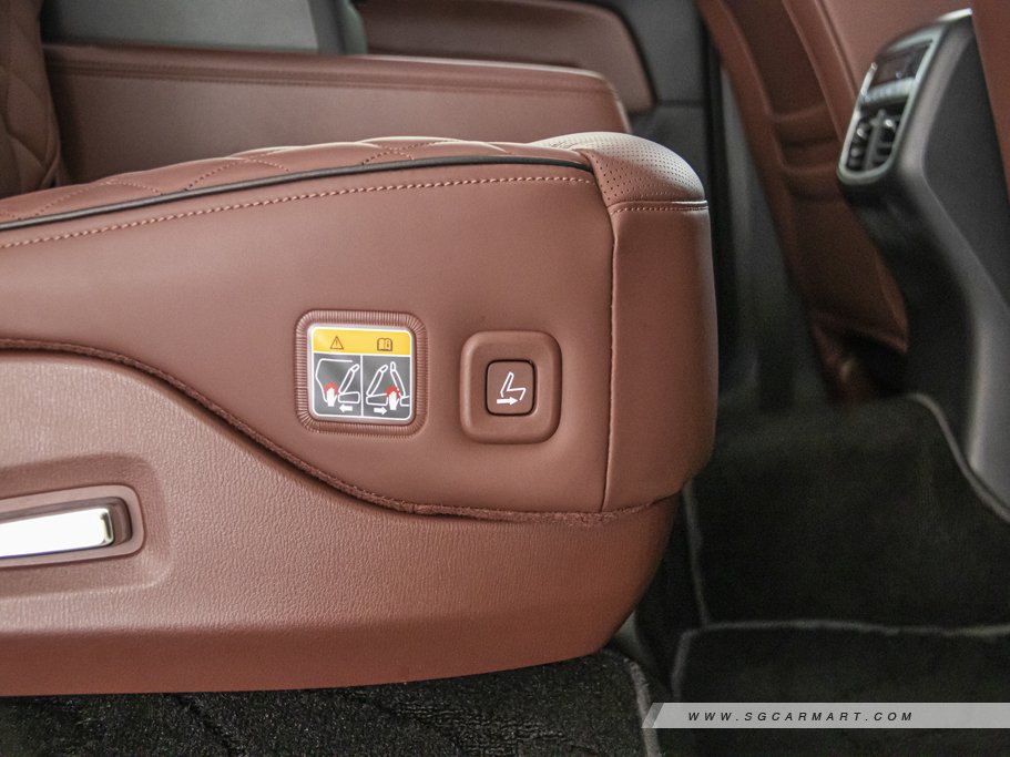 https://i.i-sgcm.com/new_cars/cars/12653/12653_g90