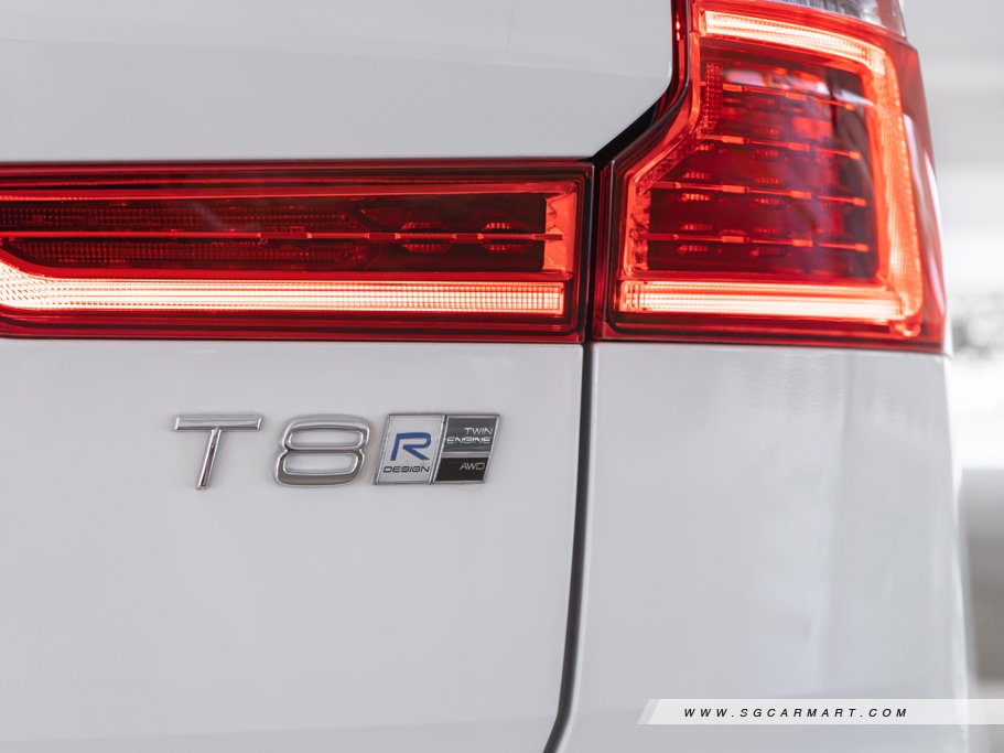 https://i.i-sgcm.com/new_cars/cars/12655/12655_g37