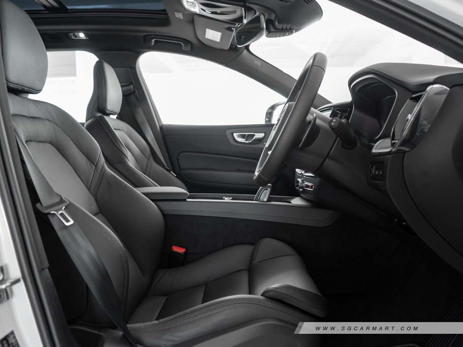 https://i.i-sgcm.com/new_cars/cars/12655/12655_g39