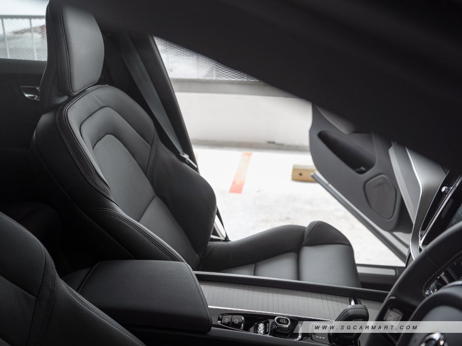 https://i.i-sgcm.com/new_cars/cars/12655/12655_g42