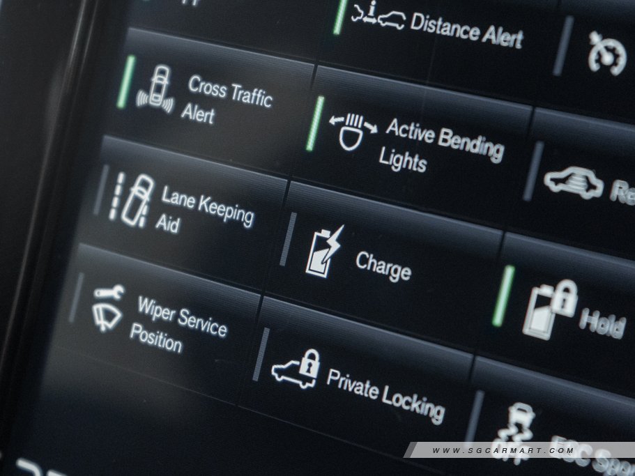 https://i.i-sgcm.com/new_cars/cars/12655/12655_g56