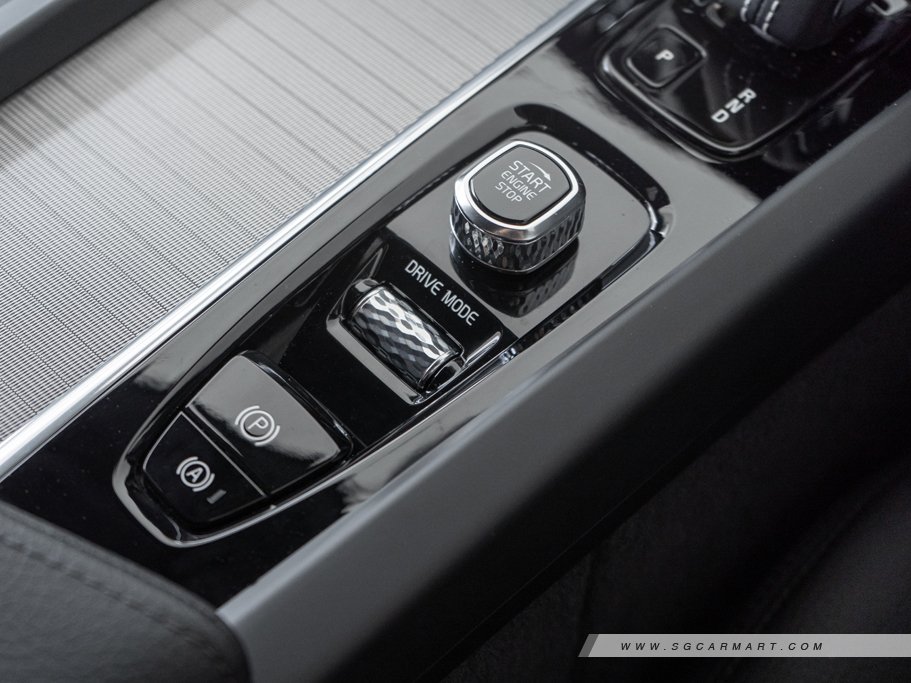 https://i.i-sgcm.com/new_cars/cars/12655/12655_g65