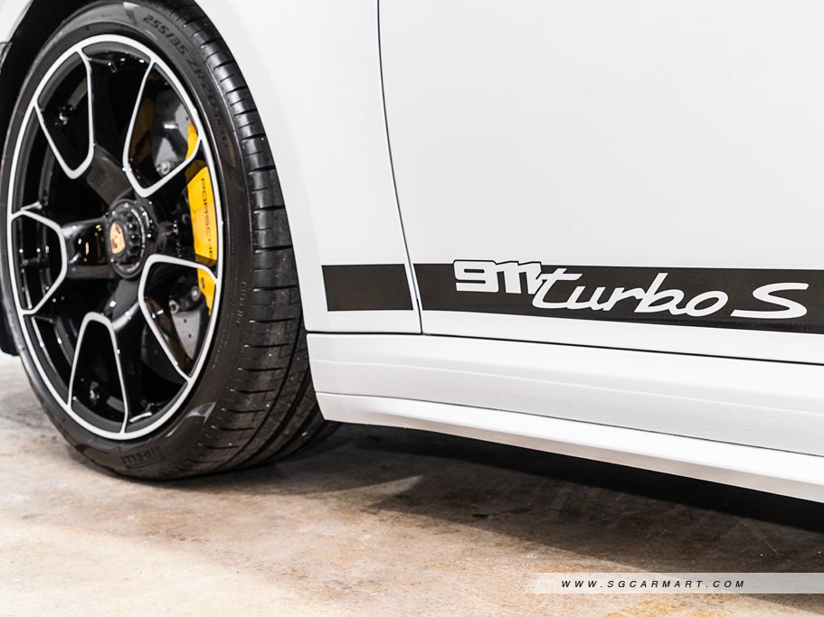 https://i.i-sgcm.com/new_cars/cars/12656/12656_g108
