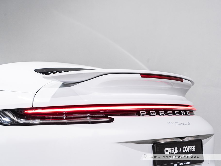 https://i.i-sgcm.com/new_cars/cars/12656/12656_g115