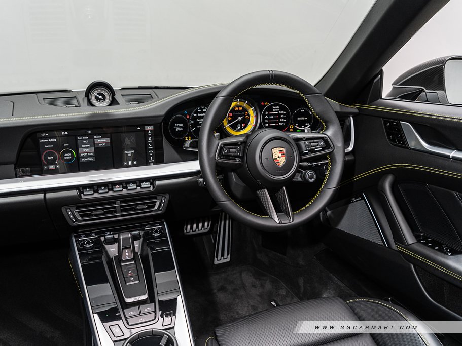https://i.i-sgcm.com/new_cars/cars/12656/12656_g119