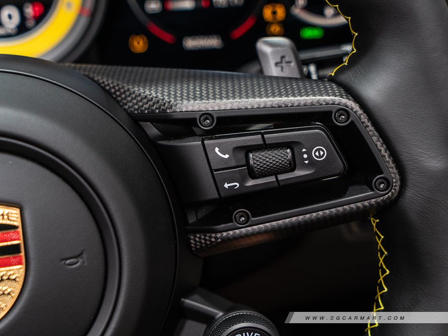 https://i.i-sgcm.com/new_cars/cars/12656/12656_g127