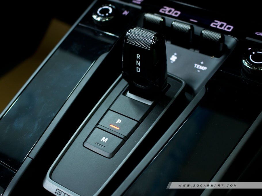 https://i.i-sgcm.com/new_cars/cars/12656/12656_g22