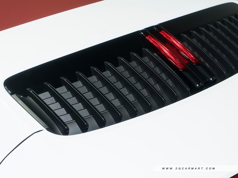 https://i.i-sgcm.com/new_cars/cars/12656/12656_g44