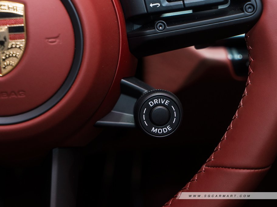 https://i.i-sgcm.com/new_cars/cars/12656/12656_g64