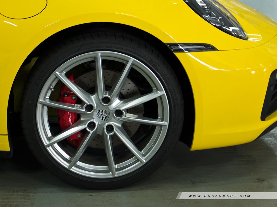 https://i.i-sgcm.com/new_cars/cars/12656/12656_g8