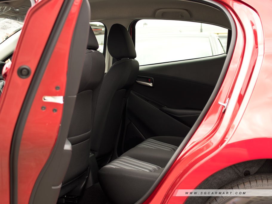 https://i.i-sgcm.com/new_cars/cars/12658/12658_g12