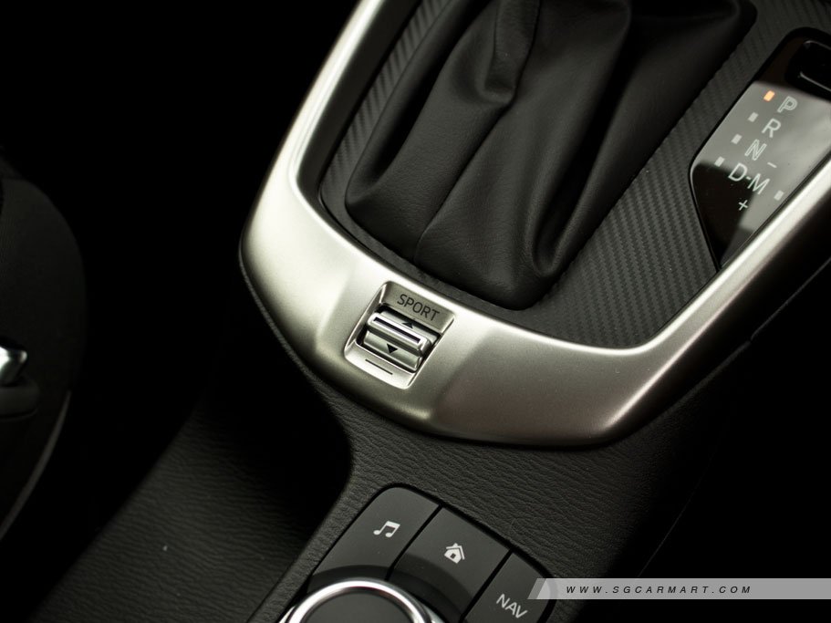 https://i.i-sgcm.com/new_cars/cars/12658/12658_g22