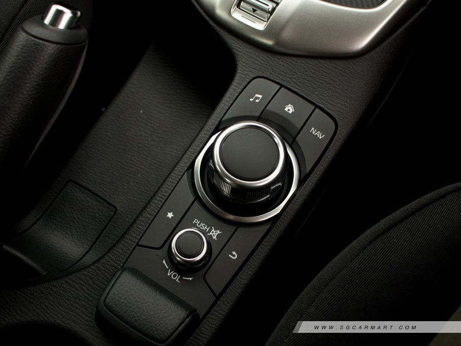 https://i.i-sgcm.com/new_cars/cars/12658/12658_g23