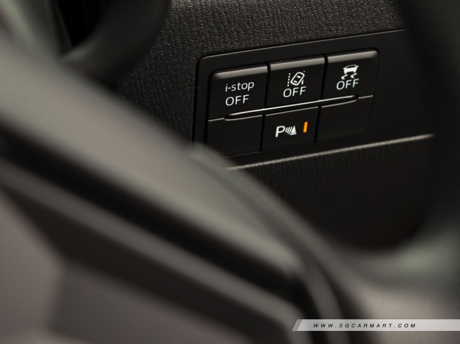 https://i.i-sgcm.com/new_cars/cars/12658/12658_g25