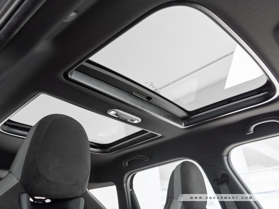 https://i.i-sgcm.com/new_cars/cars/12660/12660_g31