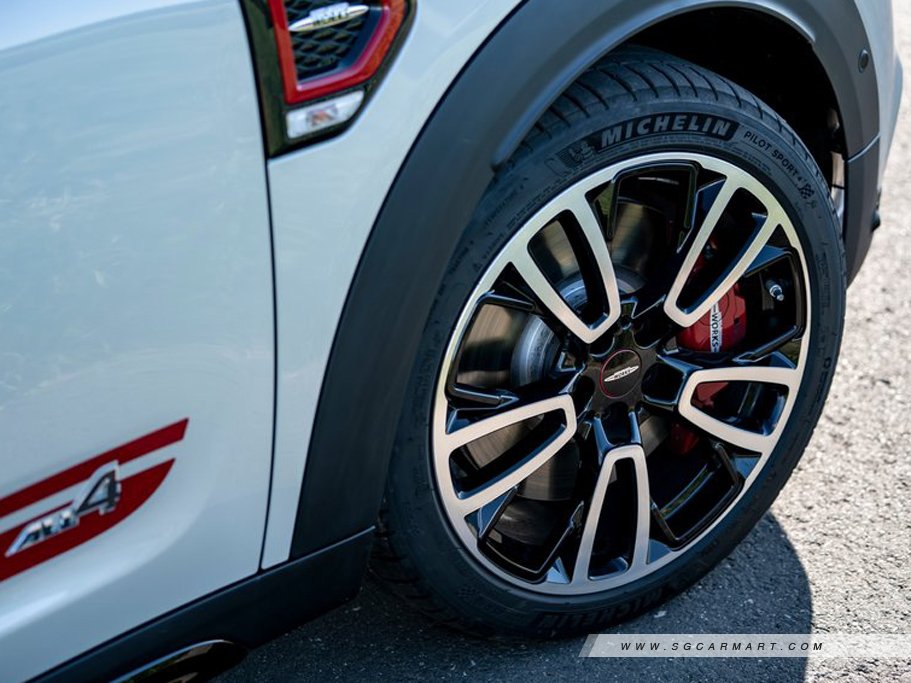 https://i.i-sgcm.com/new_cars/cars/12660/12660_g63