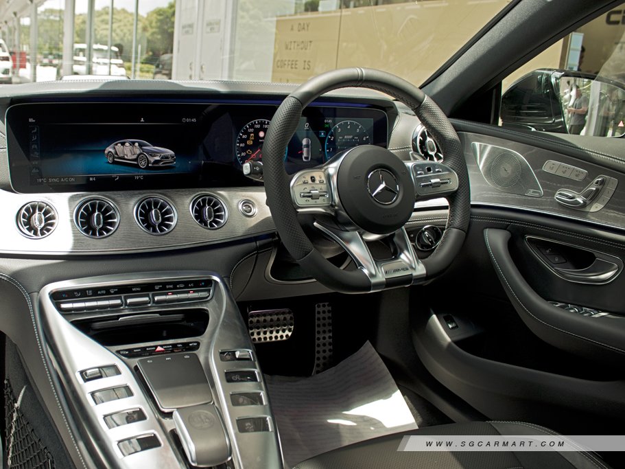 Mercedes-Benz AMG GT 4-Door Coupe Mild Hybrid 43 4MATIC+ 12
