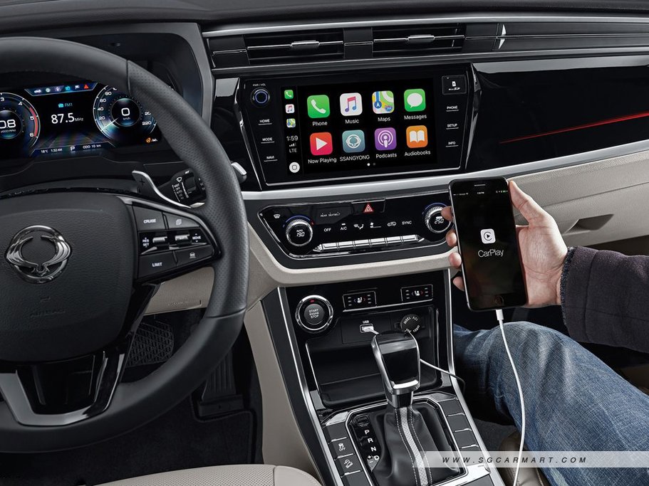 https://i.i-sgcm.com/new_cars/cars/12663/12663_g37