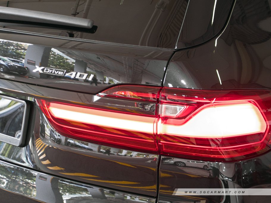 https://i.i-sgcm.com/new_cars/cars/12664/12664_g10