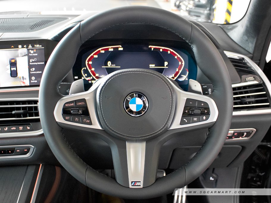 https://i.i-sgcm.com/new_cars/cars/12664/12664_g14