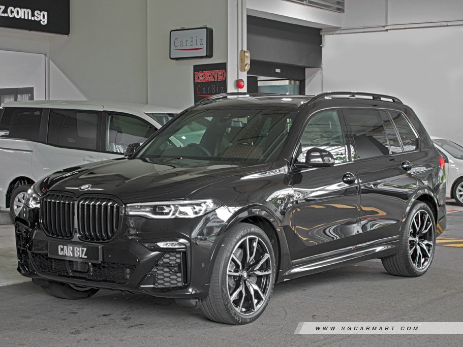 https://i.i-sgcm.com/new_cars/cars/12664/12664_g1