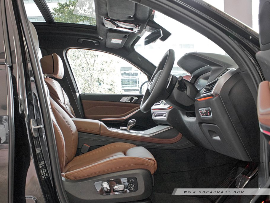 https://i.i-sgcm.com/new_cars/cars/12664/12664_g30