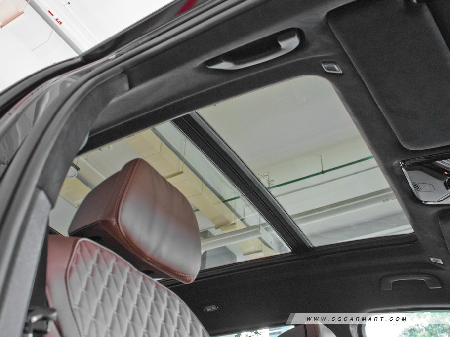 https://i.i-sgcm.com/new_cars/cars/12664/12664_g31