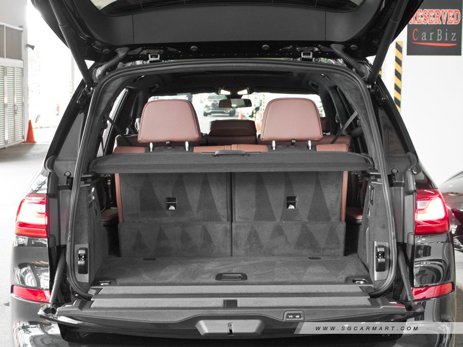 https://i.i-sgcm.com/new_cars/cars/12664/12664_g42
