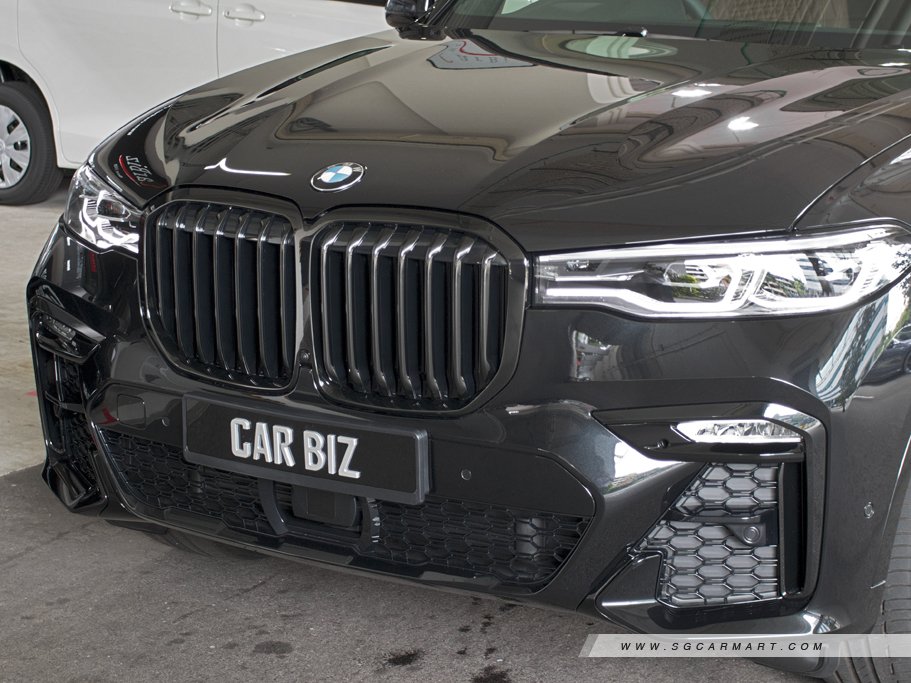 https://i.i-sgcm.com/new_cars/cars/12664/12664_g7