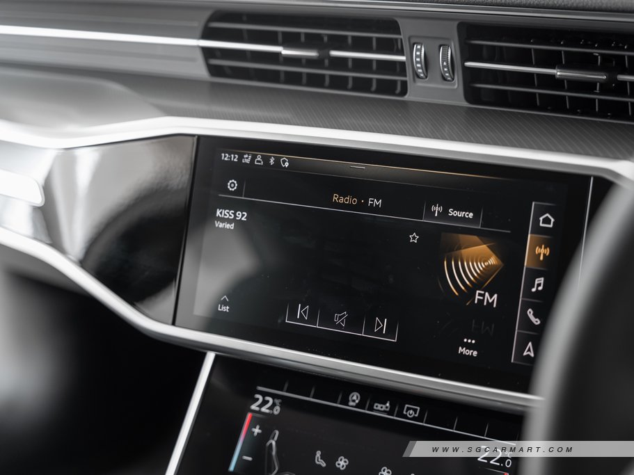 https://i.i-sgcm.com/new_cars/cars/12667/12667_g37