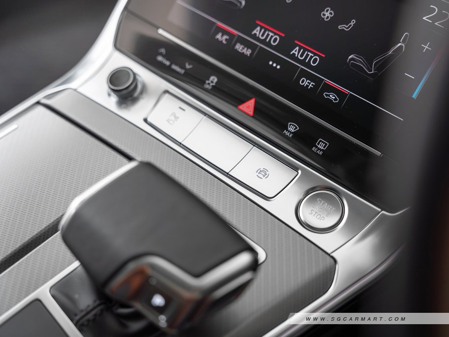 https://i.i-sgcm.com/new_cars/cars/12667/12667_g41
