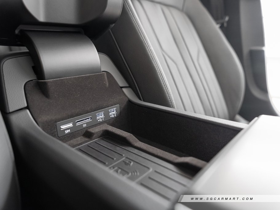 https://i.i-sgcm.com/new_cars/cars/12667/12667_g44