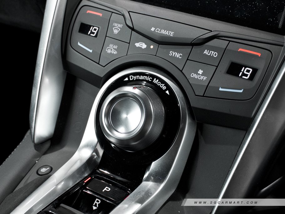 https://i.i-sgcm.com/new_cars/cars/12669/12669_g21