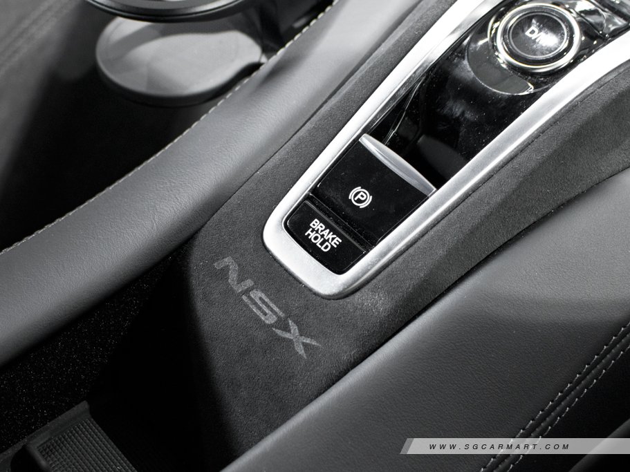 https://i.i-sgcm.com/new_cars/cars/12669/12669_g23