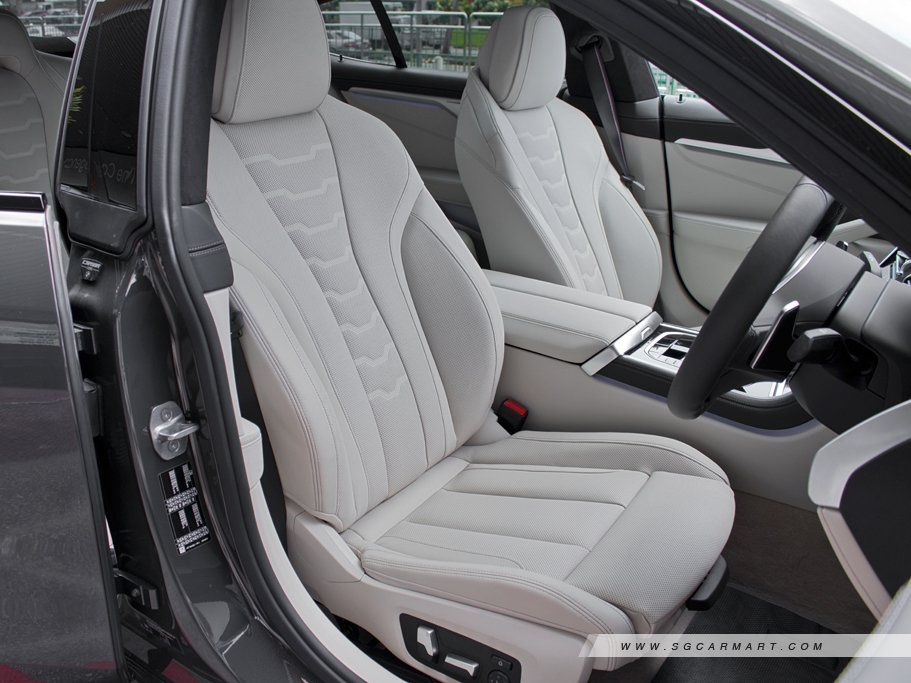 https://i.i-sgcm.com/new_cars/cars/12670/12670_g13