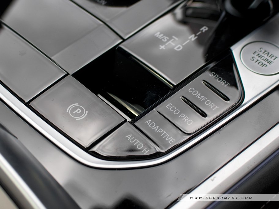 https://i.i-sgcm.com/new_cars/cars/12670/12670_g39