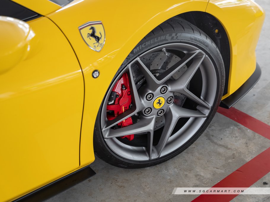 https://i.i-sgcm.com/new_cars/cars/12675/12675_g21