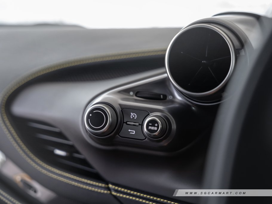https://i.i-sgcm.com/new_cars/cars/12675/12675_g48