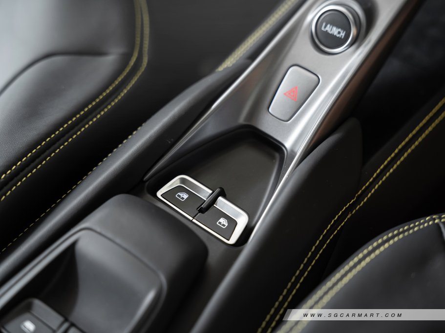 https://i.i-sgcm.com/new_cars/cars/12675/12675_g55