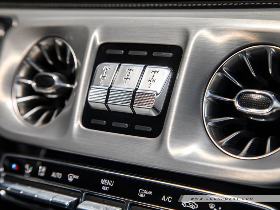 https://i.i-sgcm.com/new_cars/cars/12678/12678_g24