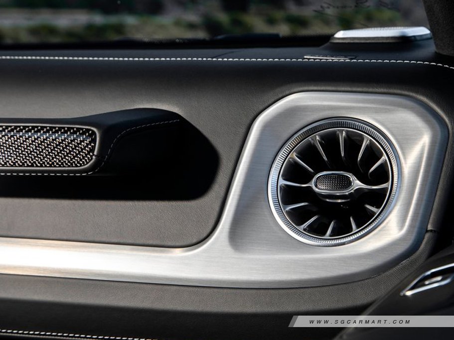 https://i.i-sgcm.com/new_cars/cars/12678/12678_g26