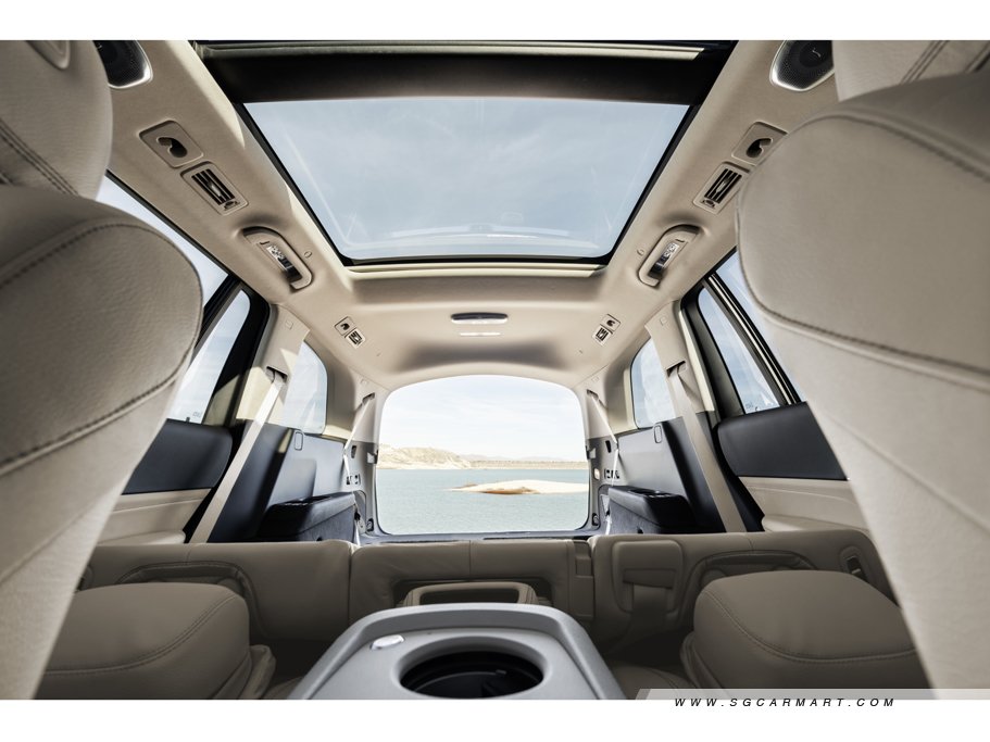 https://i.i-sgcm.com/new_cars/cars/12684/12684_g14