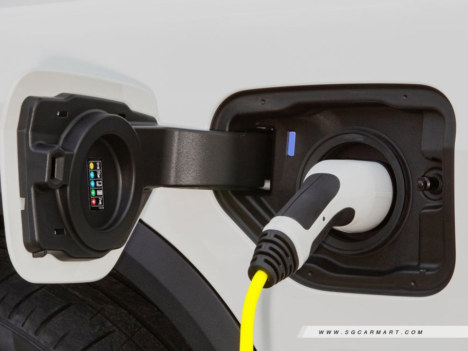 https://i.i-sgcm.com/new_cars/cars/12685/12685_g10