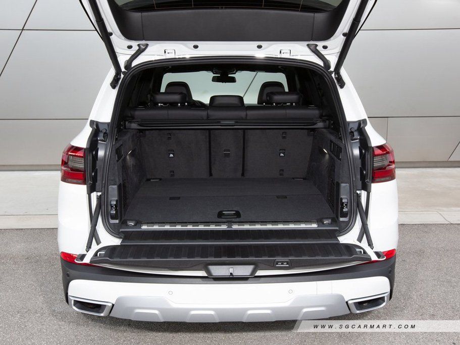 https://i.i-sgcm.com/new_cars/cars/12685/12685_g14