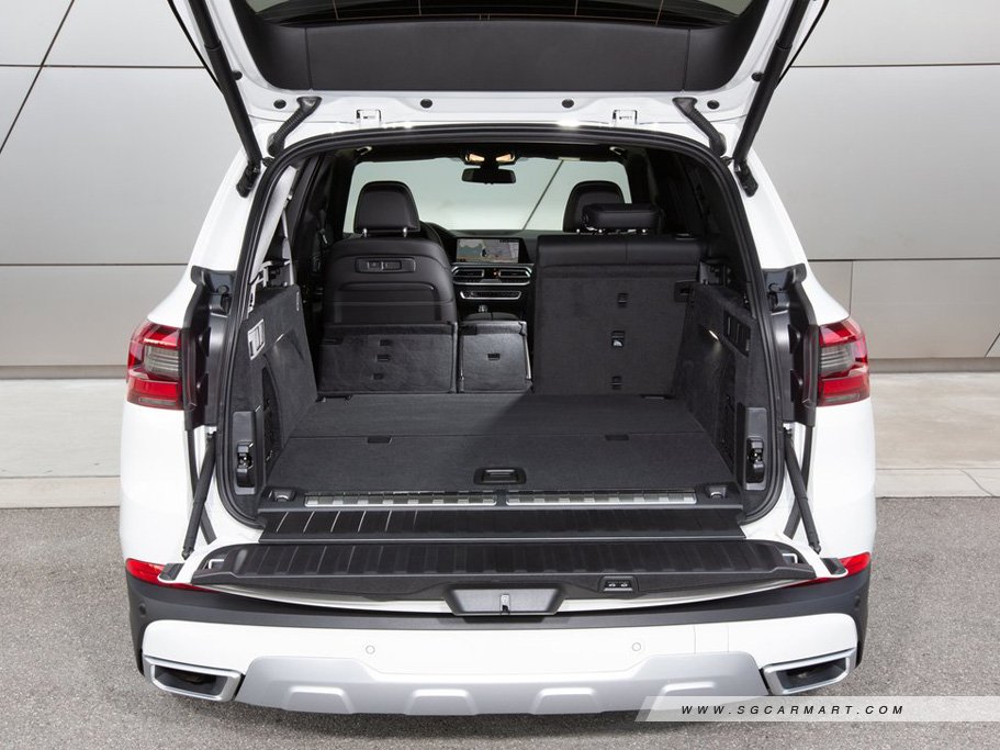 https://i.i-sgcm.com/new_cars/cars/12685/12685_g16
