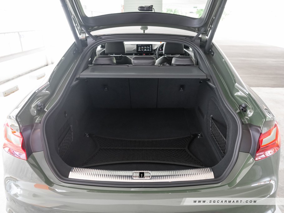 https://i.i-sgcm.com/new_cars/cars/12688/12688_g100