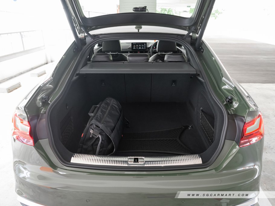 https://i.i-sgcm.com/new_cars/cars/12688/12688_g101