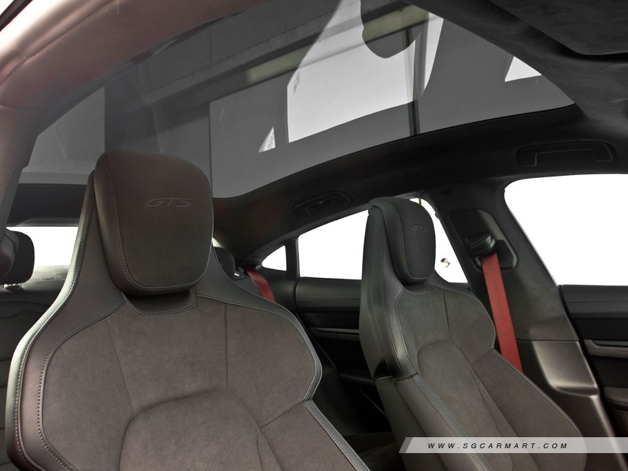 https://i.i-sgcm.com/new_cars/cars/12689/12689_g98