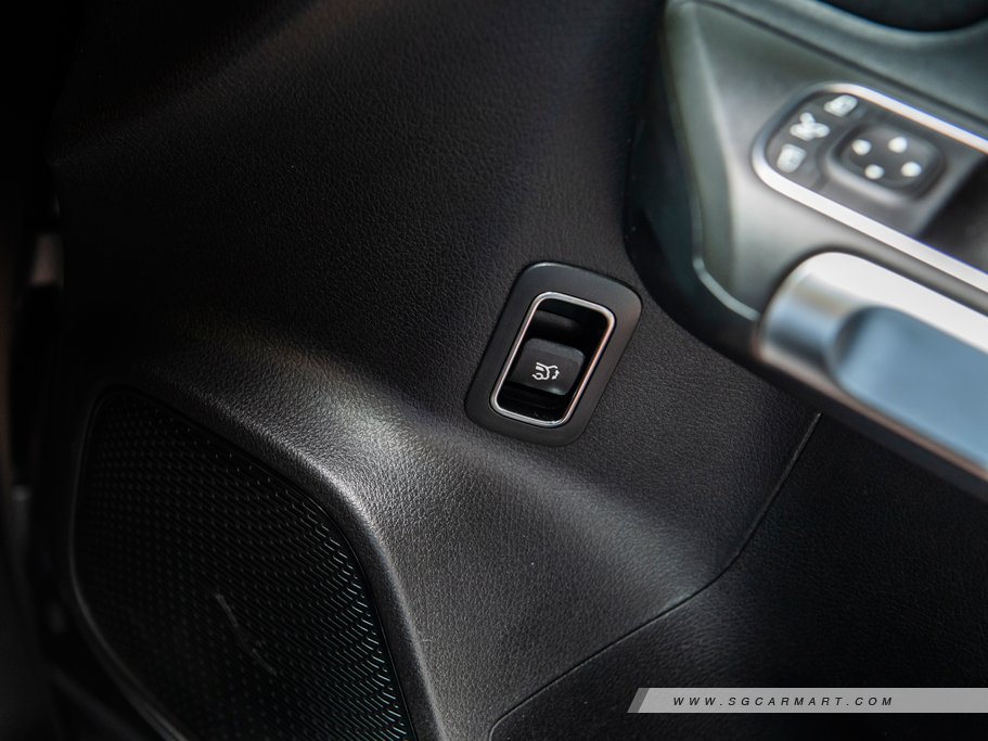 https://i.i-sgcm.com/new_cars/cars/12694/12694_g12